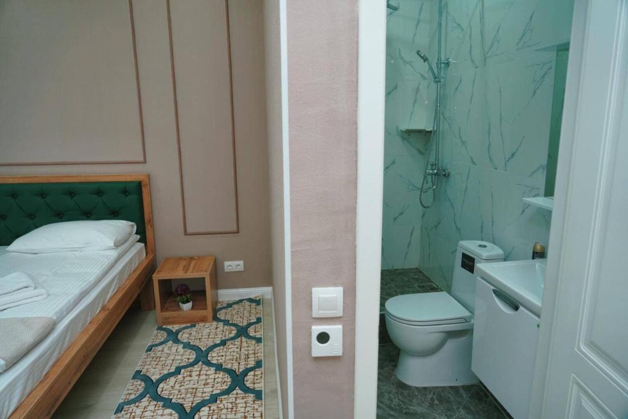 Halal Apart Hotel Almaty Extérieur photo
